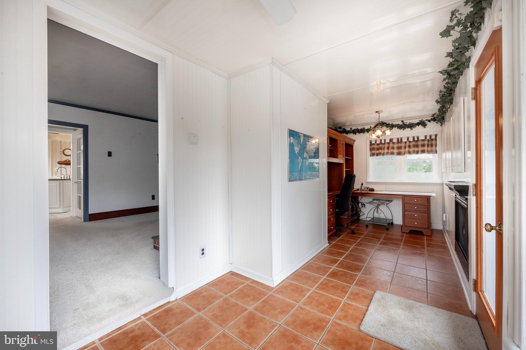 2845 STRASBURG ROAD