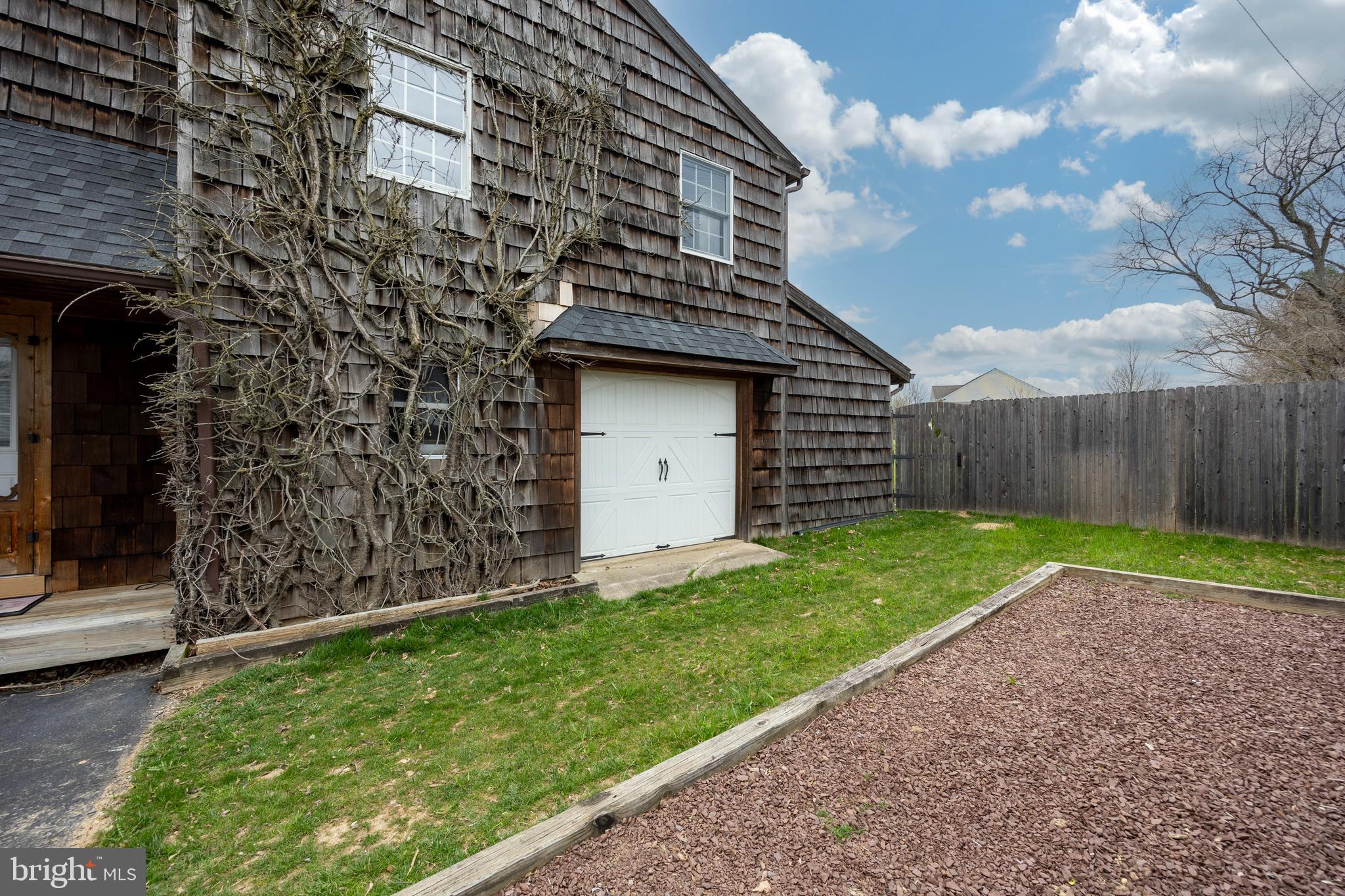 2845 STRASBURG ROAD