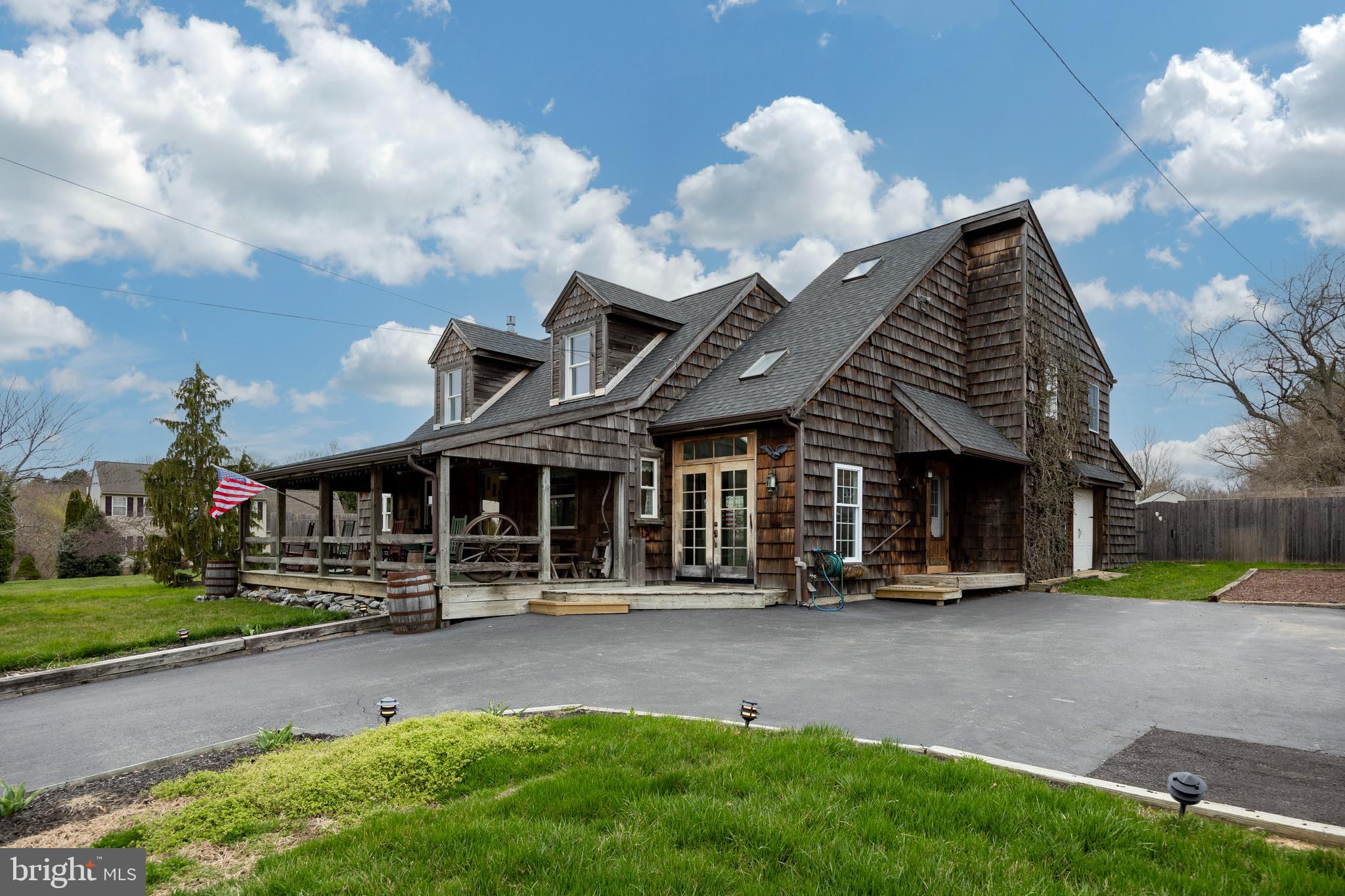 2845 STRASBURG ROAD