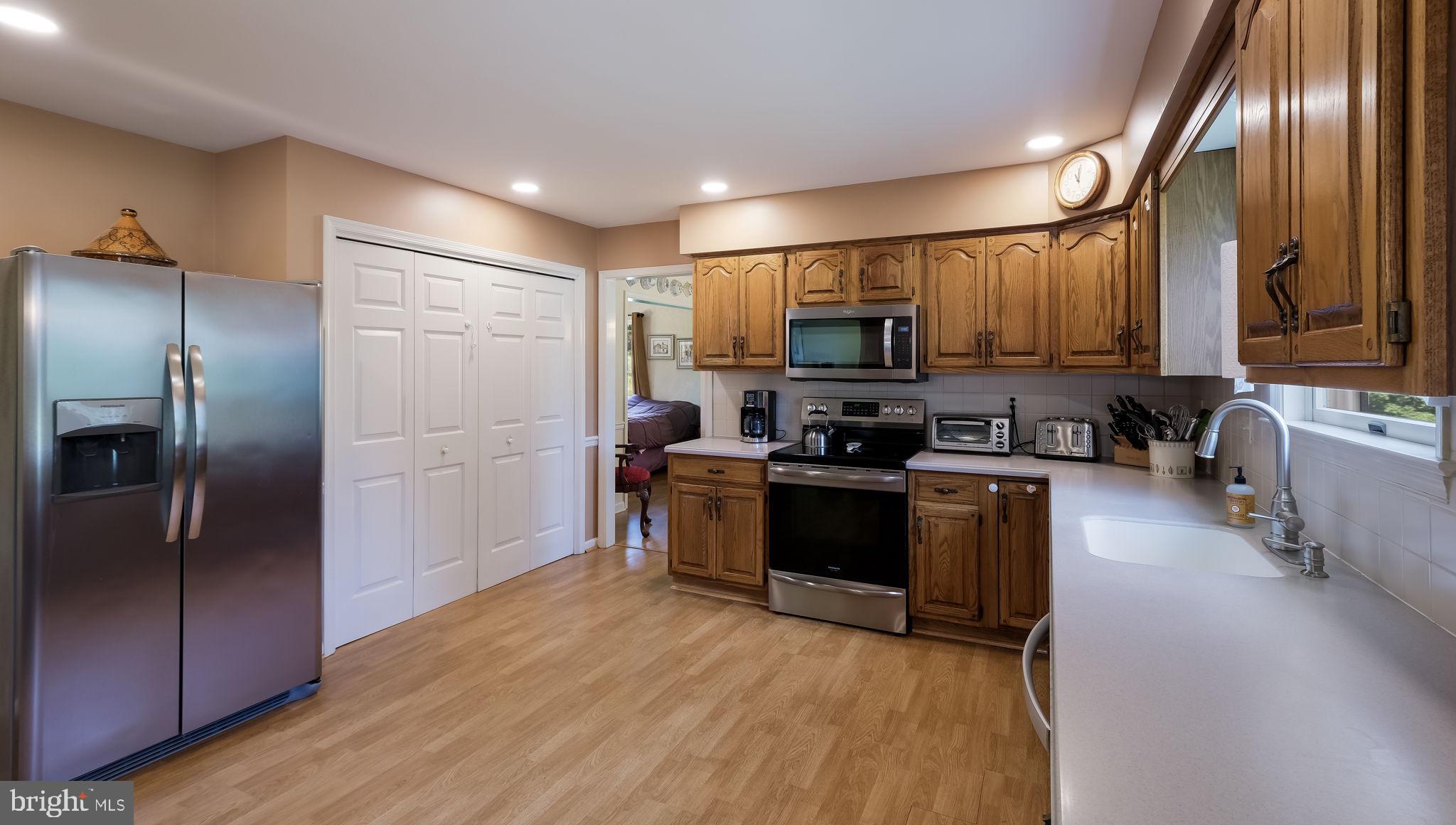 102 SUNSET CIRCLE