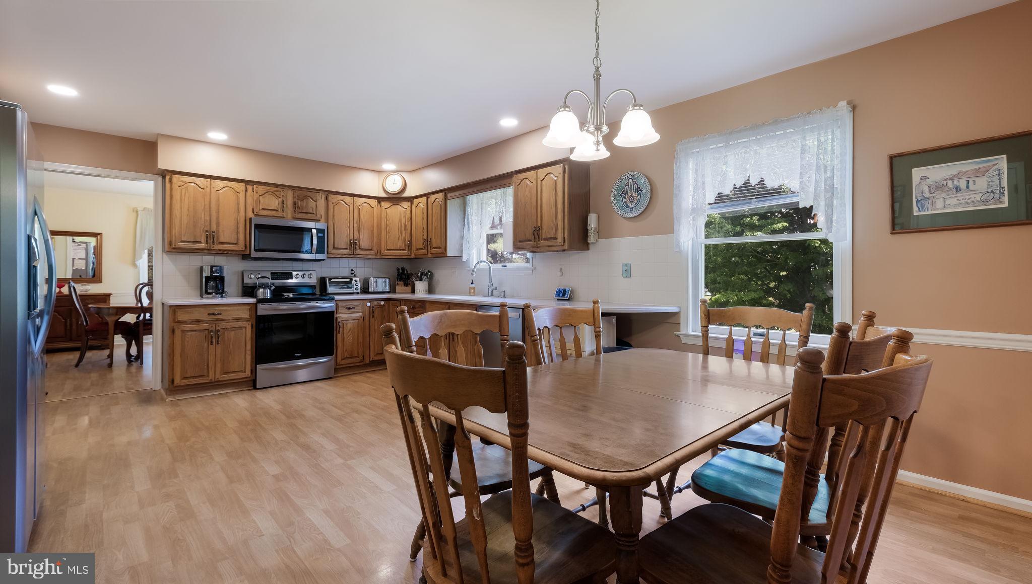 102 SUNSET CIRCLE