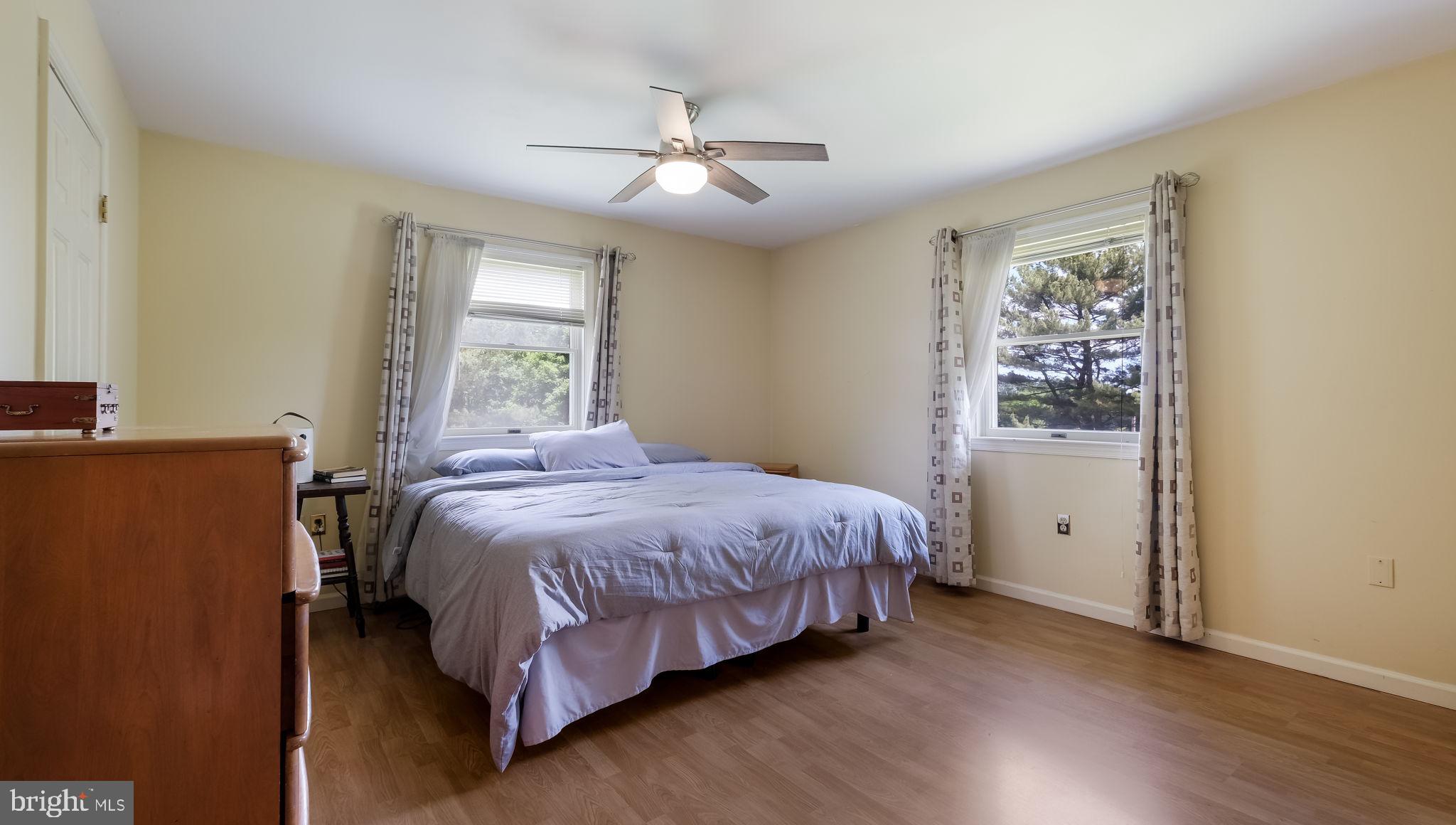 102 SUNSET CIRCLE