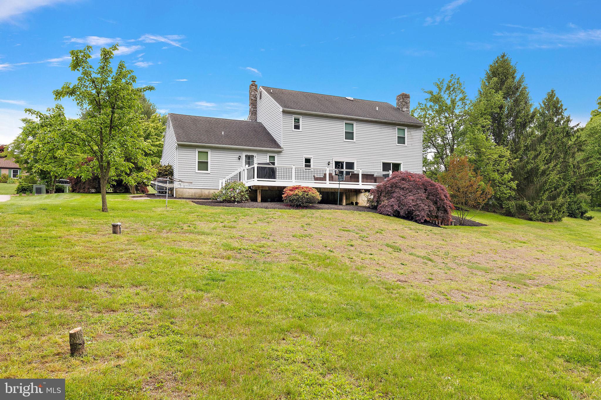 15 FARMINGTON CIRCLE