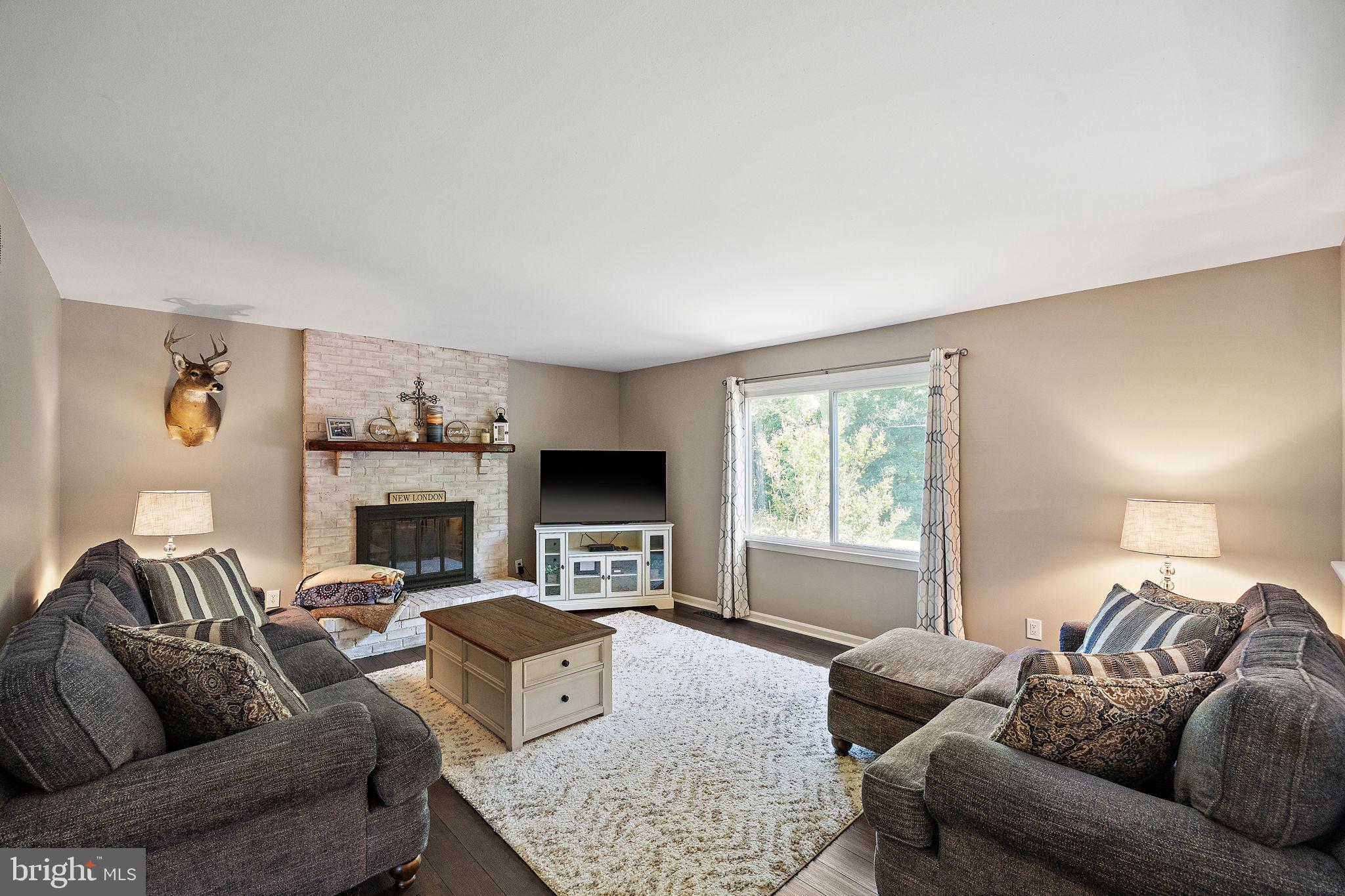 15 FARMINGTON CIRCLE