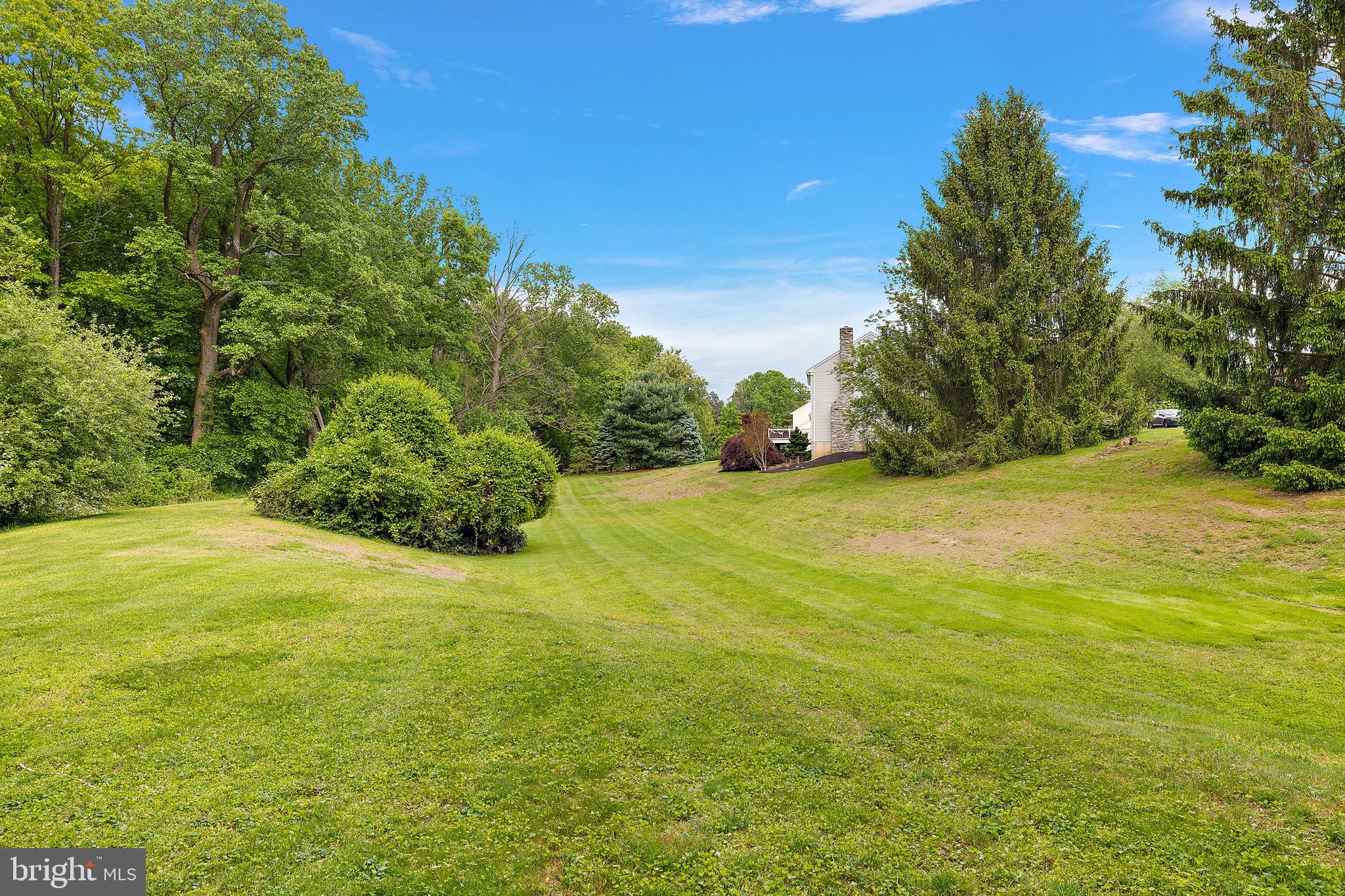 15 FARMINGTON CIRCLE