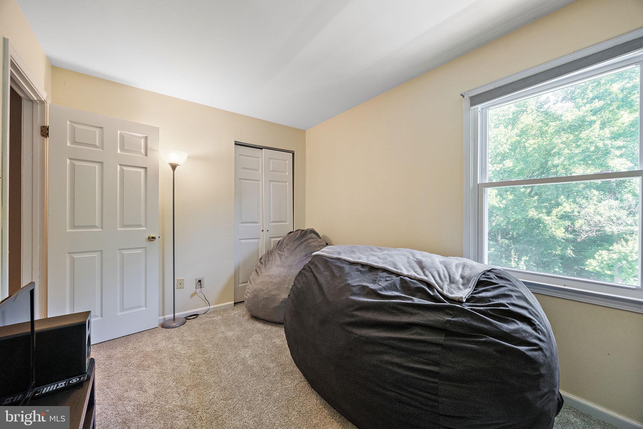 15 FARMINGTON CIRCLE