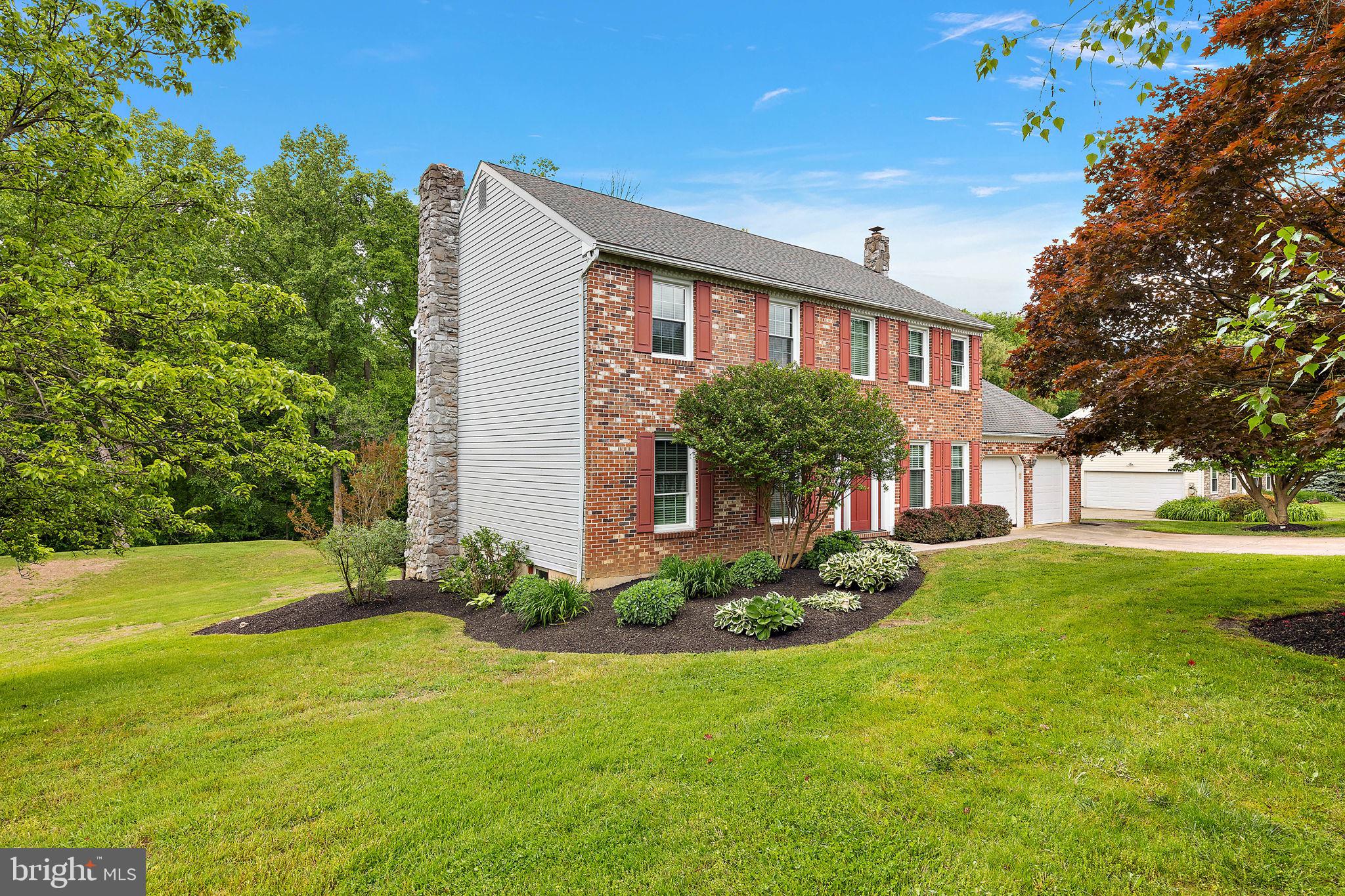 15 FARMINGTON CIRCLE
