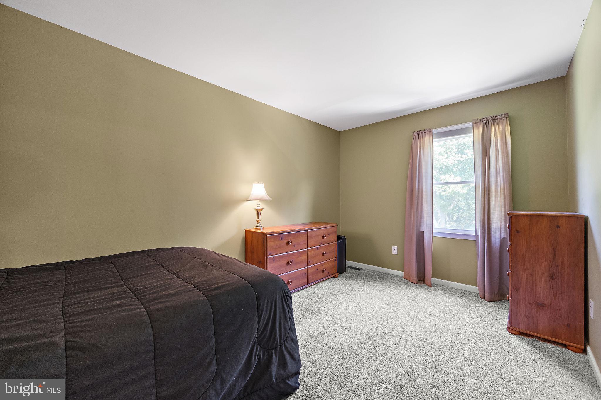 15 FARMINGTON CIRCLE