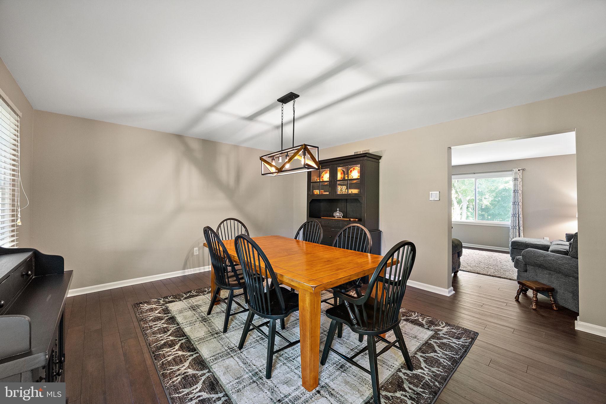 15 FARMINGTON CIRCLE