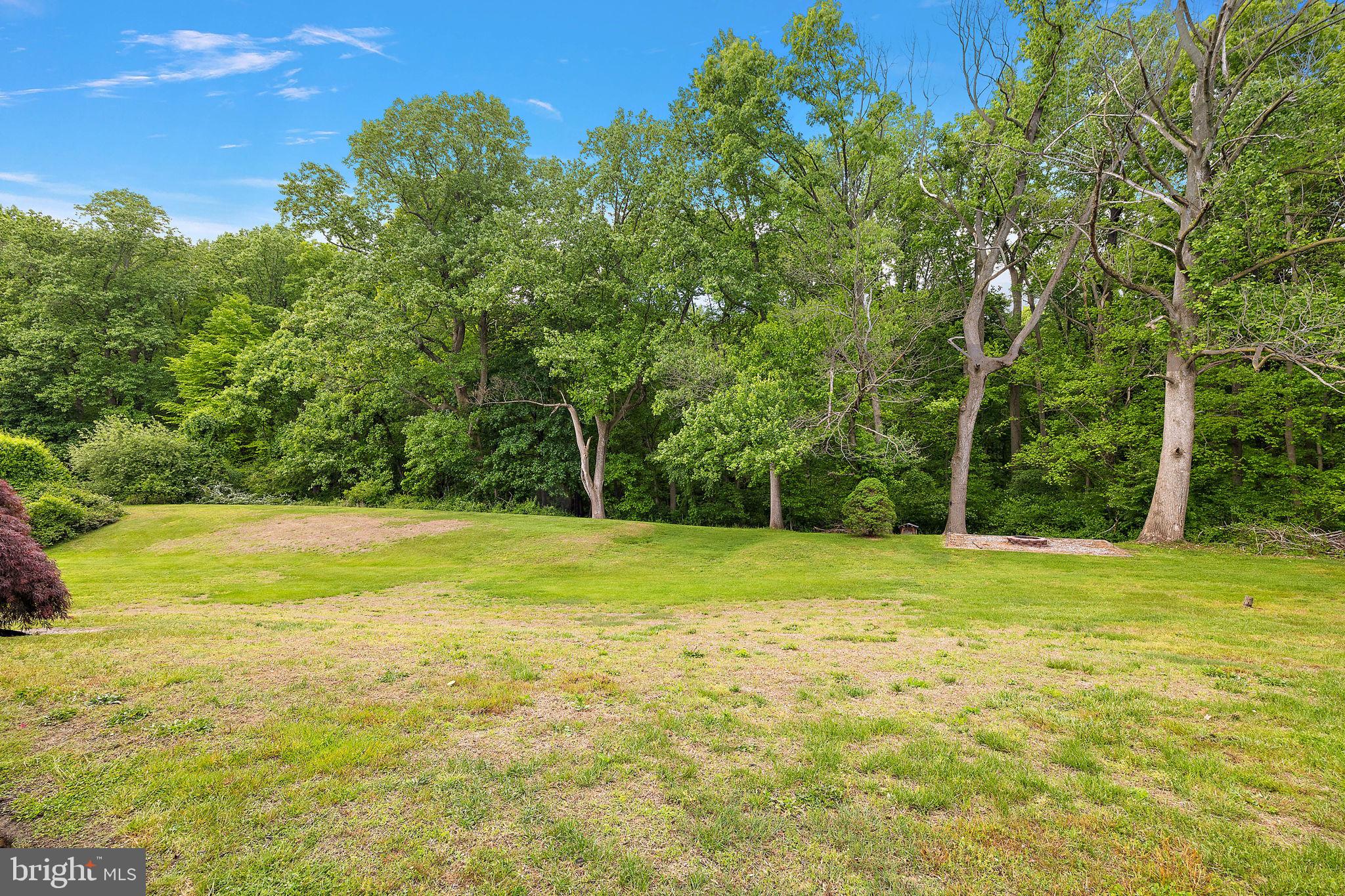 15 FARMINGTON CIRCLE