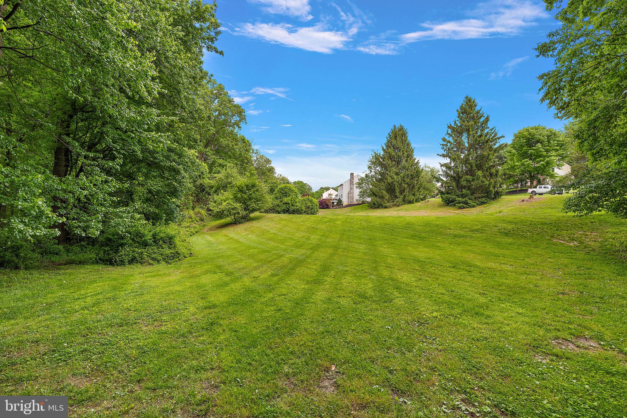 15 FARMINGTON CIRCLE