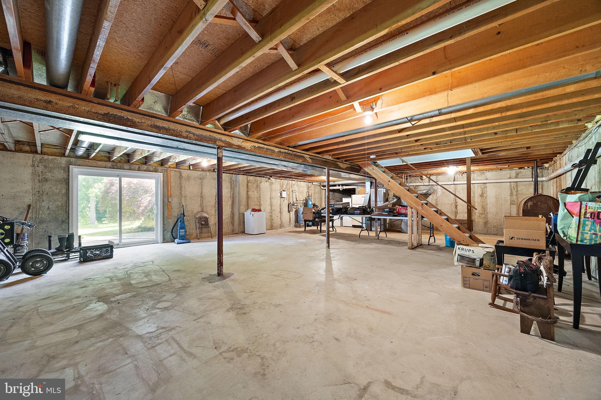 15 FARMINGTON CIRCLE