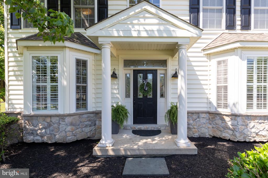 109 TURNBERRY DRIVE