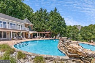 109 TURNBERRY DRIVE