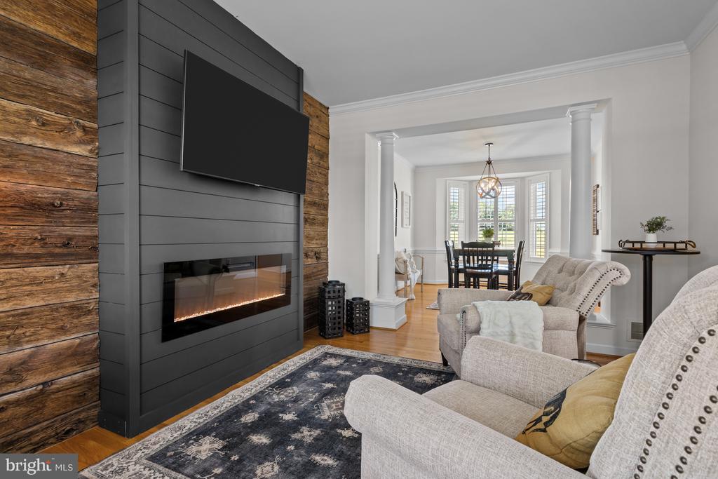 109 TURNBERRY DRIVE