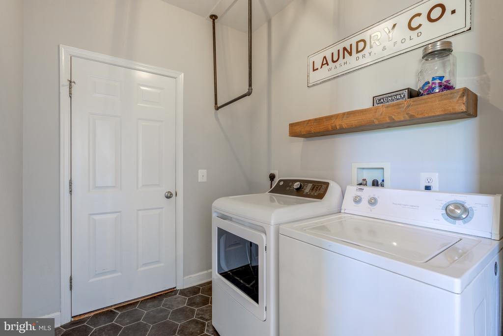 109 TURNBERRY DRIVE