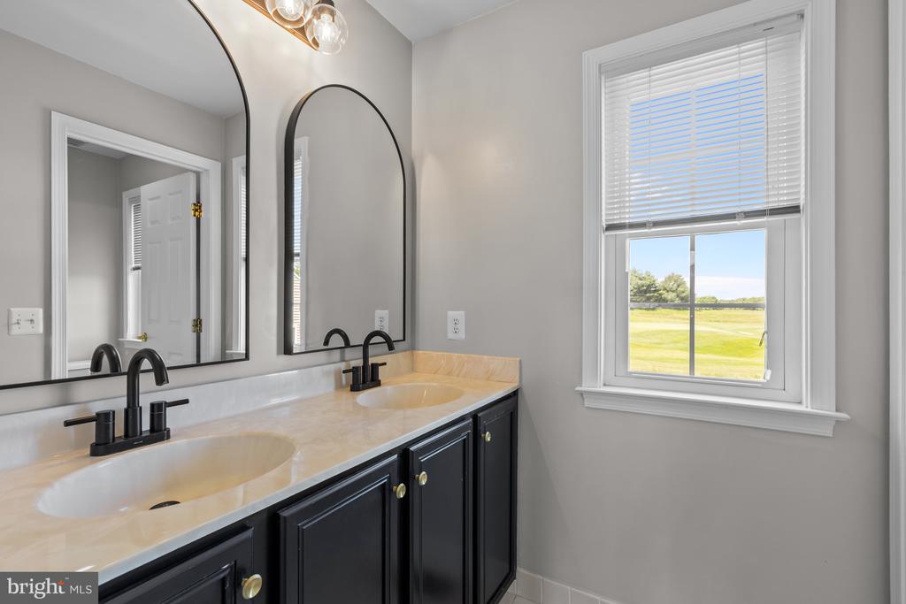 109 TURNBERRY DRIVE