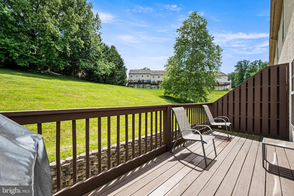 822 BRETTINGHAM COURT Unit: 909