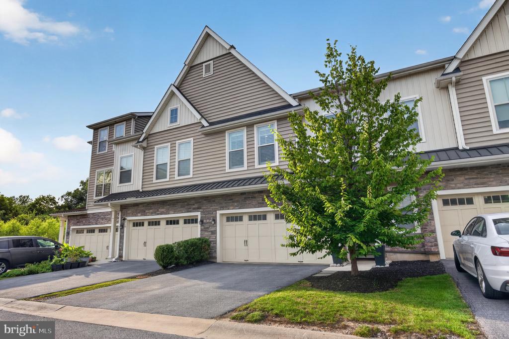 308 REDBUD LANE
