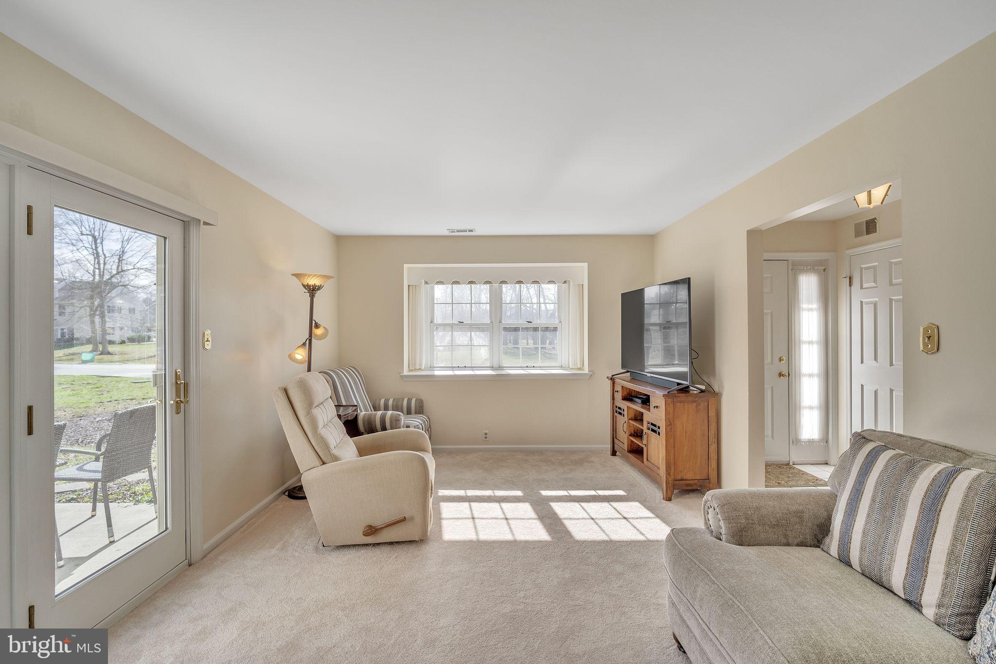 1501 N GLEN DRIVE