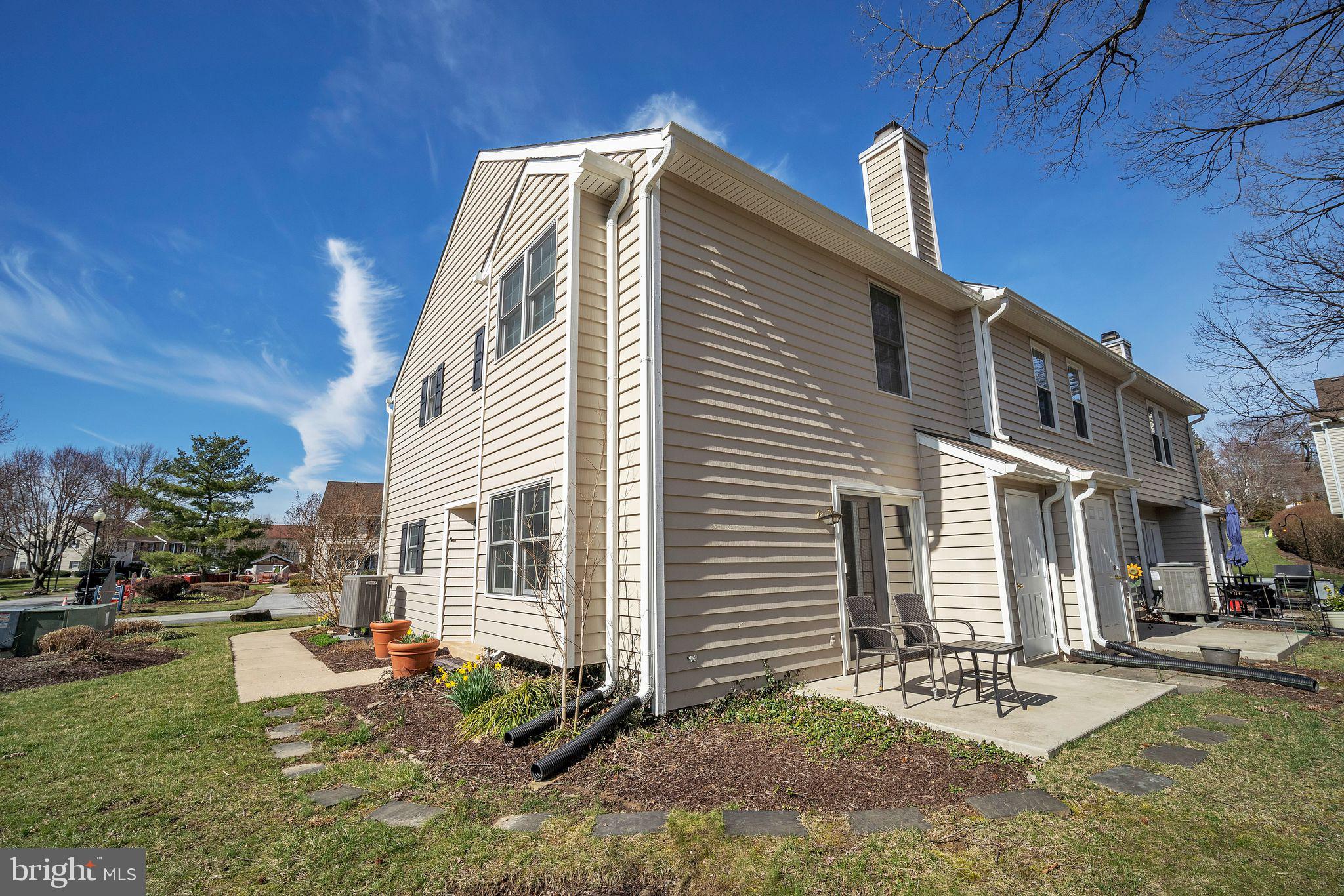 1501 N GLEN DRIVE