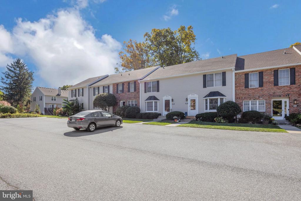 2404 WINDFIELD COURT 2404