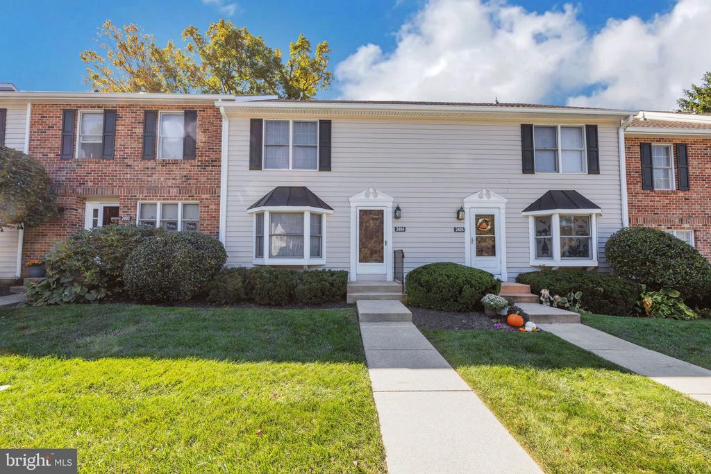 2404 WINDFIELD COURT 2404