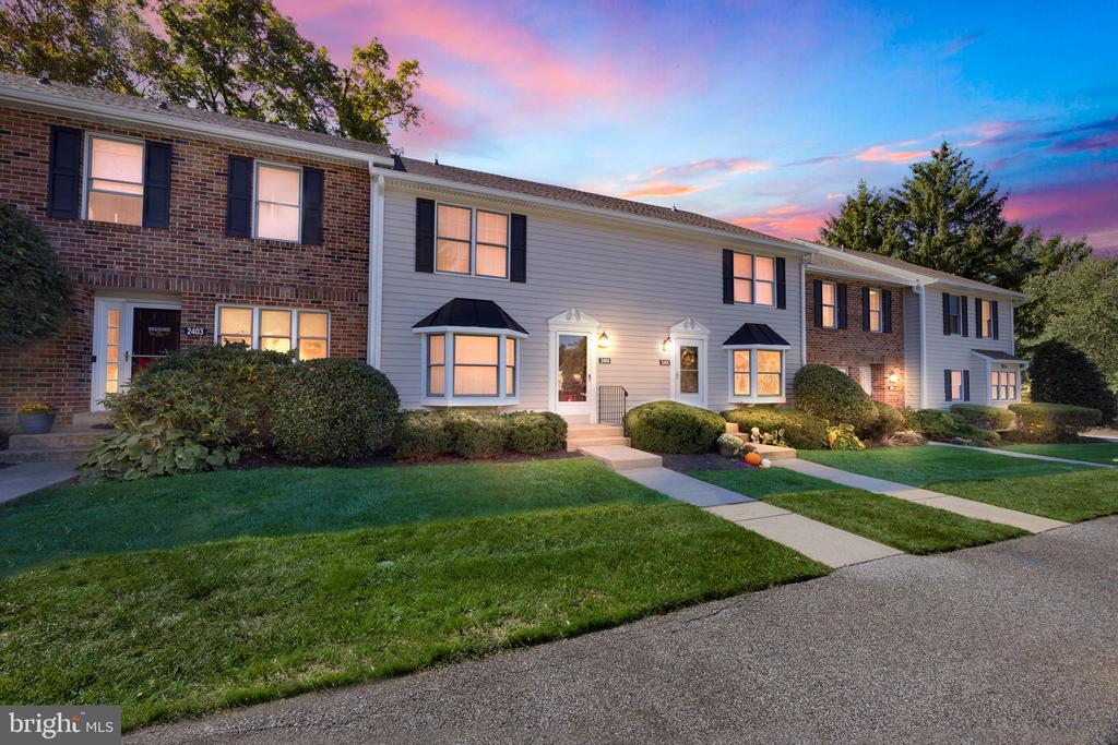 2404 WINDFIELD COURT 2404