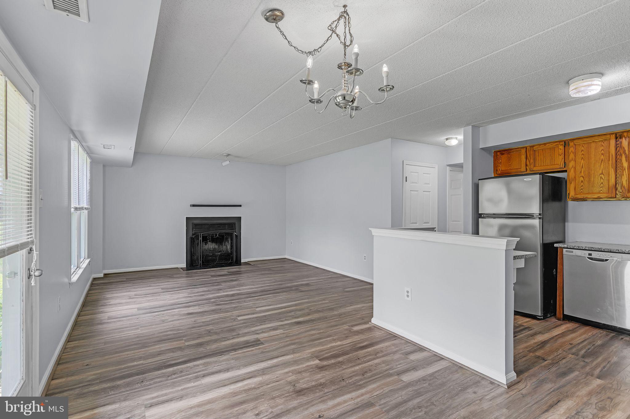 2307 WINDFIELD 2307