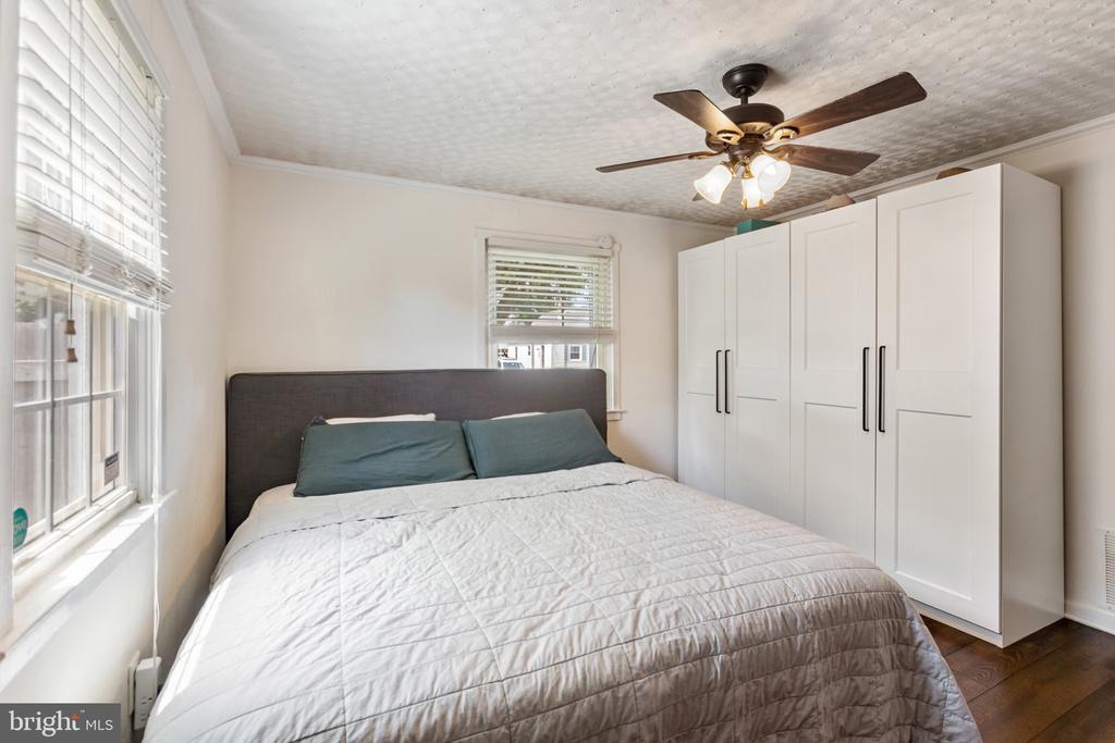 30 NEELD LANE