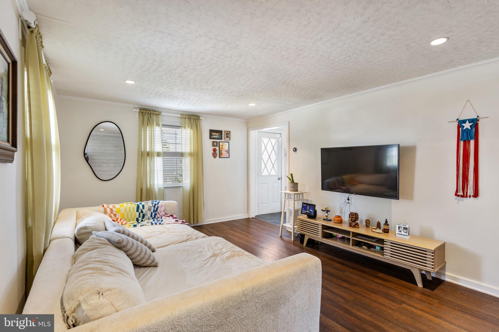 30 NEELD LANE