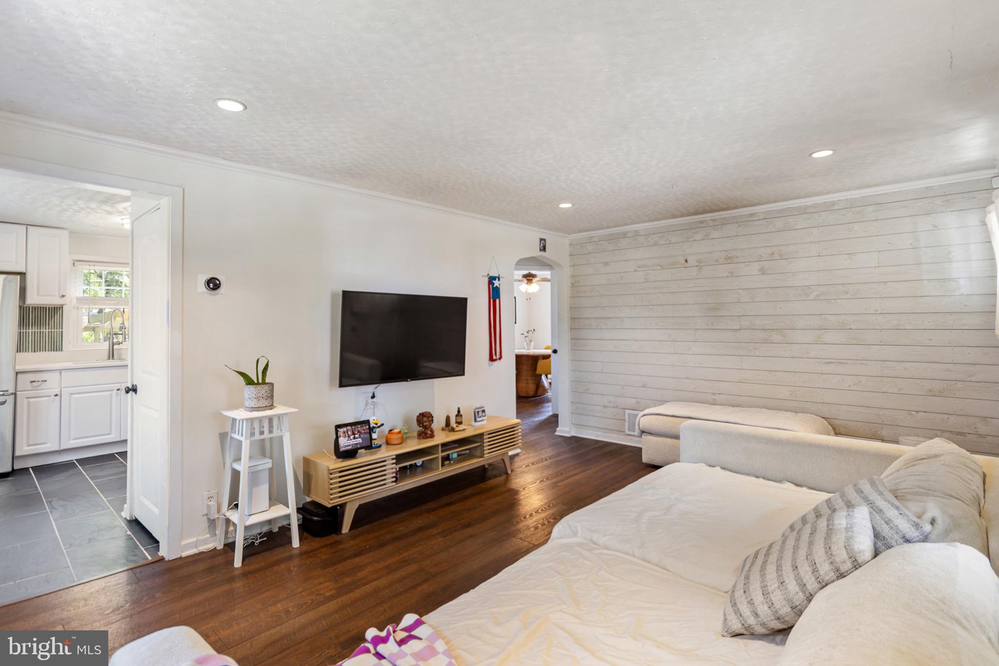 30 NEELD LANE