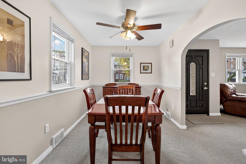 111 E OAK LANE