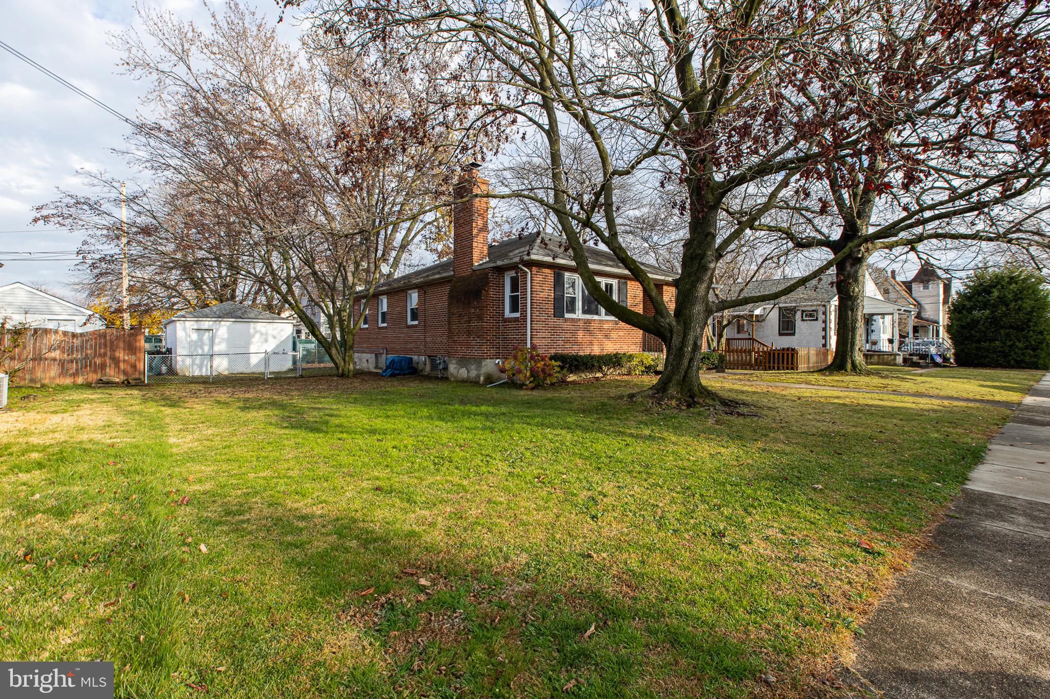 111 E OAK LANE