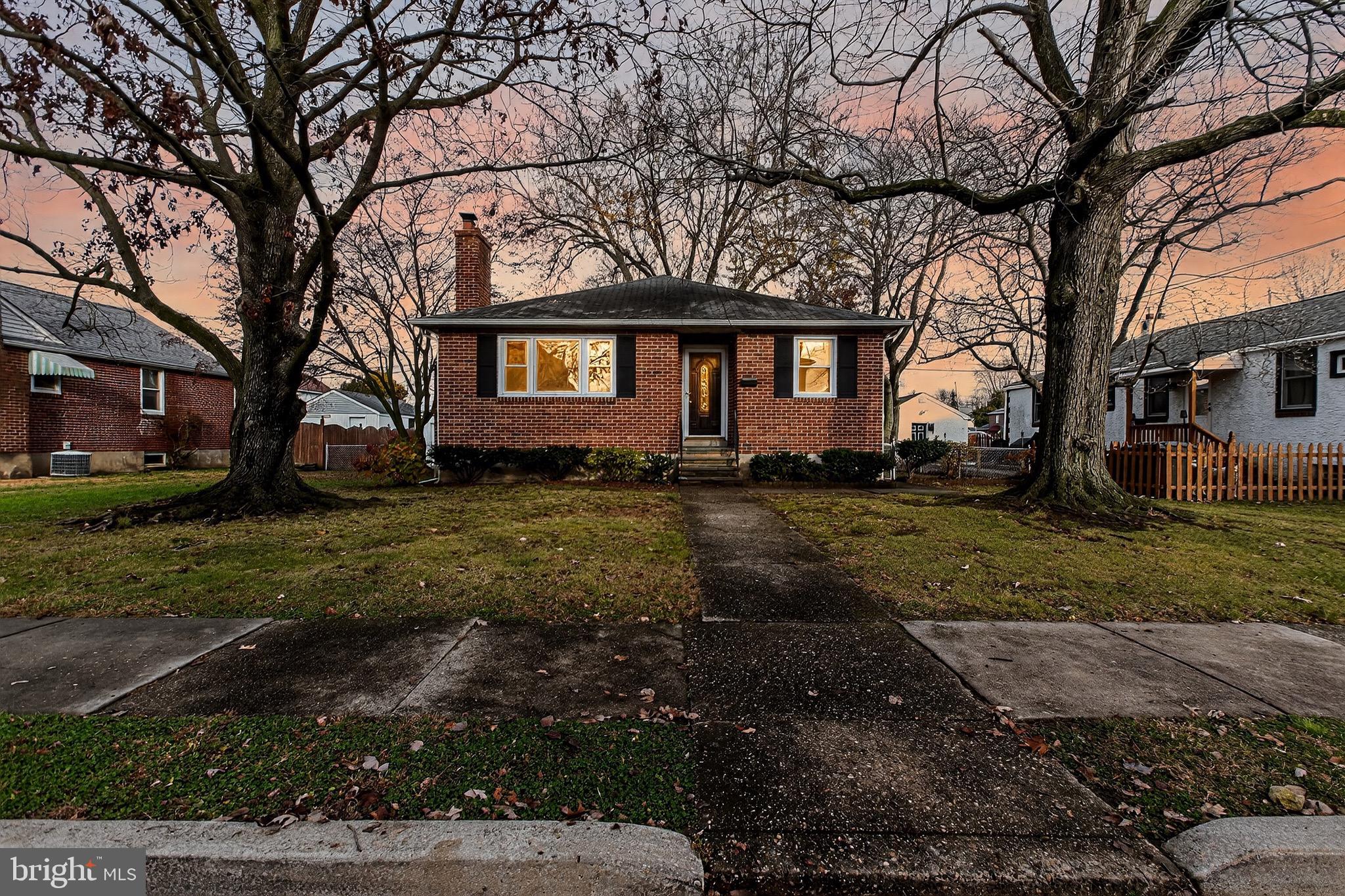 111 E OAK LANE