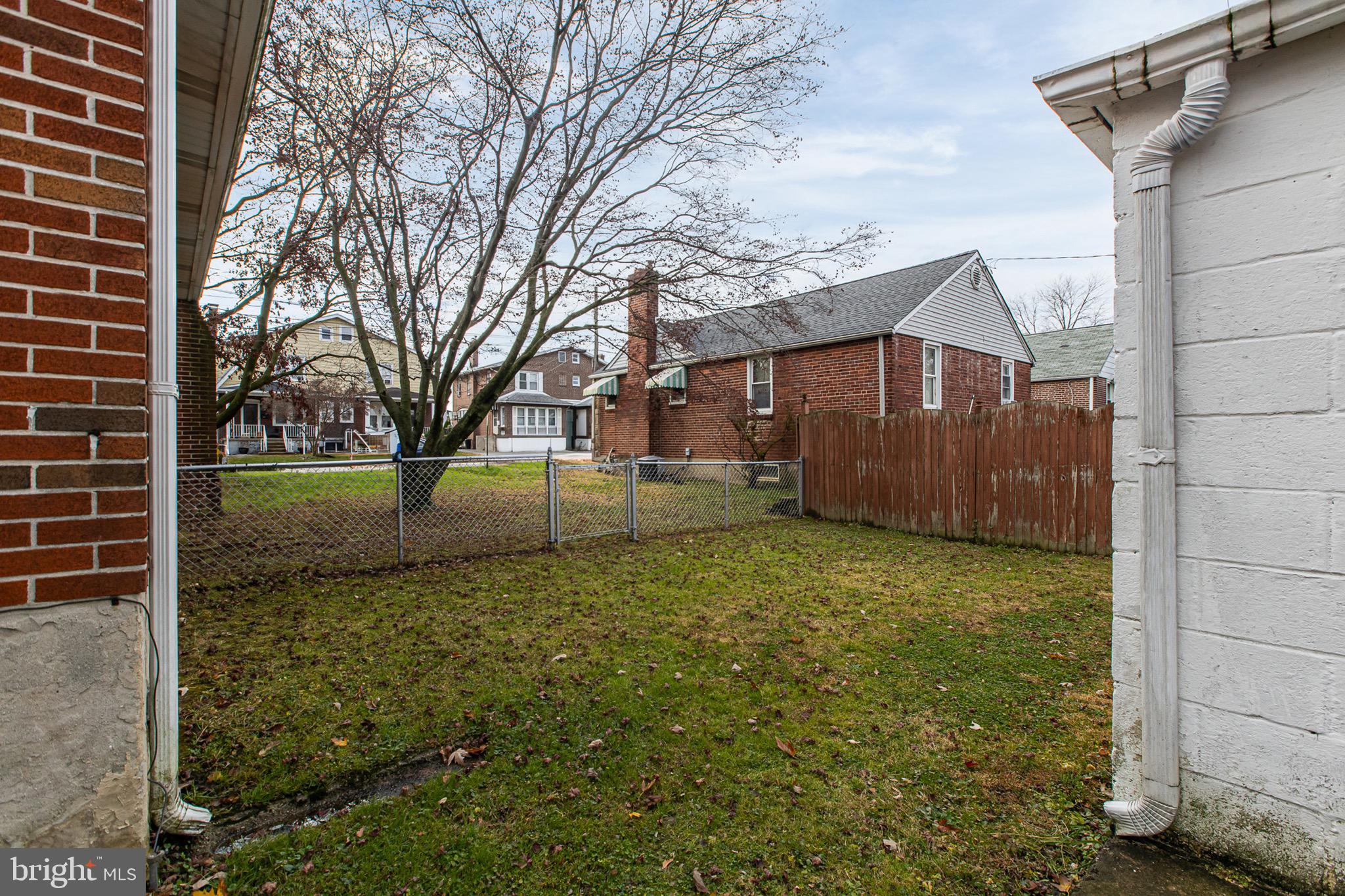 111 E OAK LANE