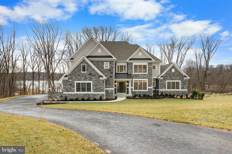 116 APPLE BLOSSOM LANE