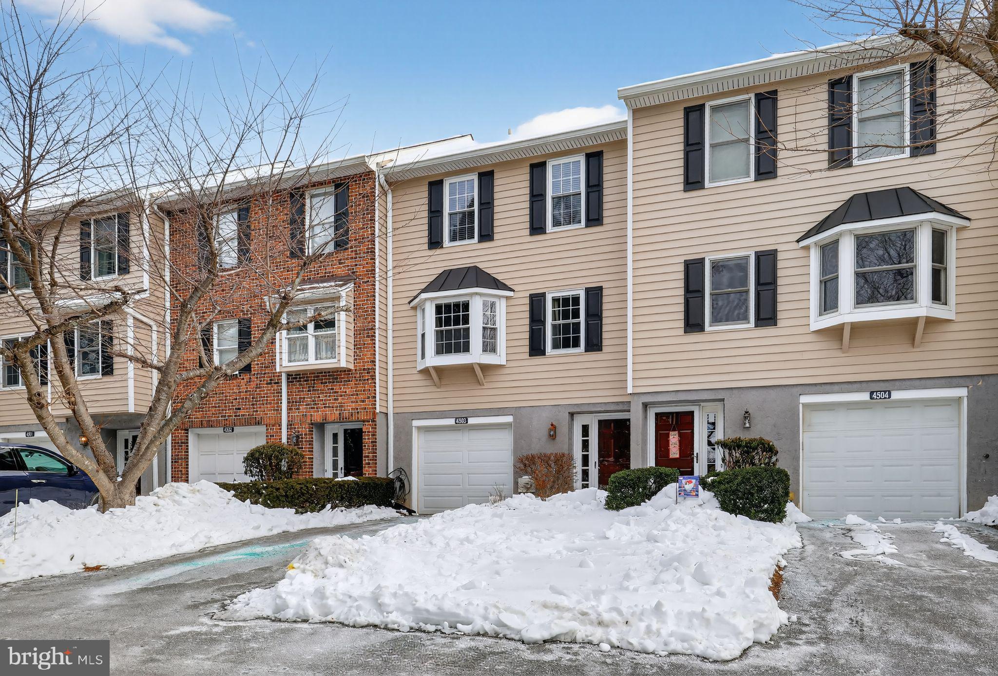 4503 FOX POINTE COURT 4503
