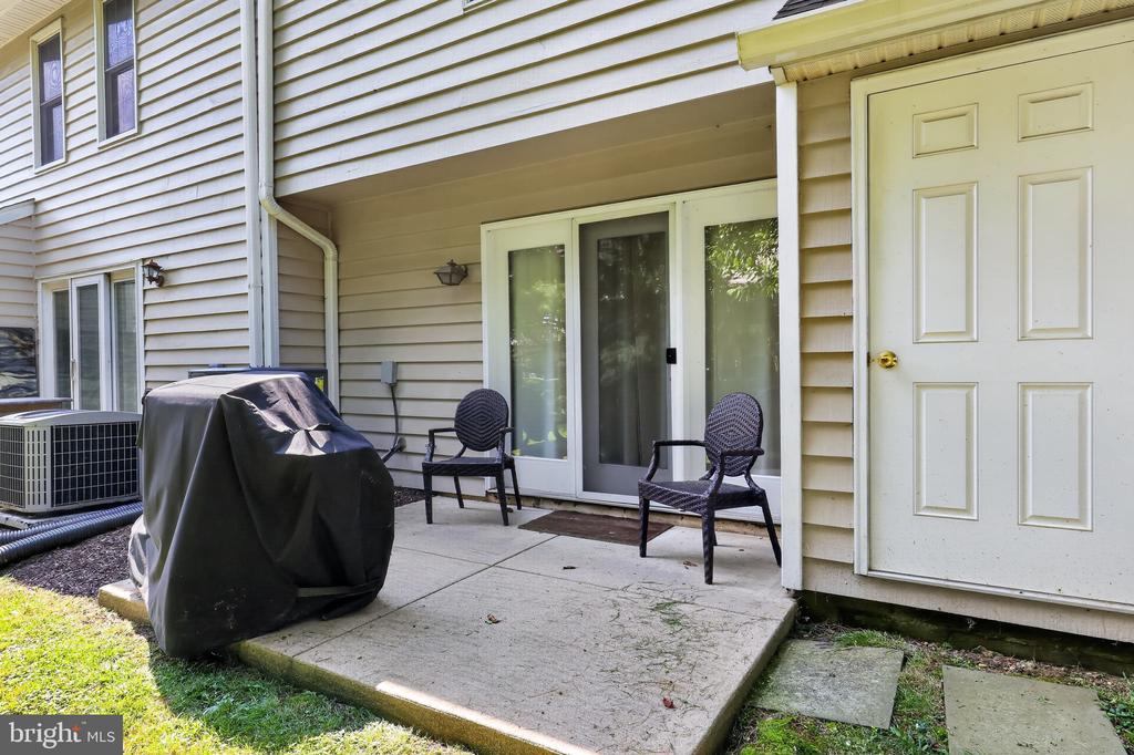 1005 N GLEN DRIVE 1005