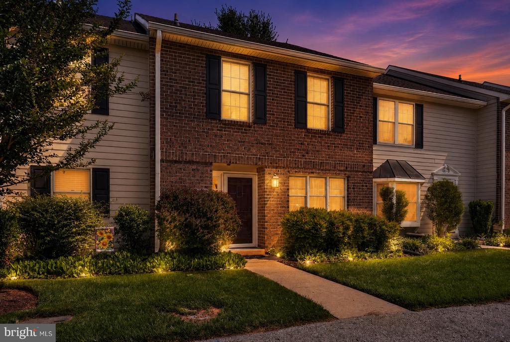 1005 N GLEN DRIVE 1005