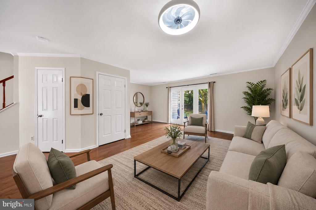 1005 N GLEN DRIVE 1005