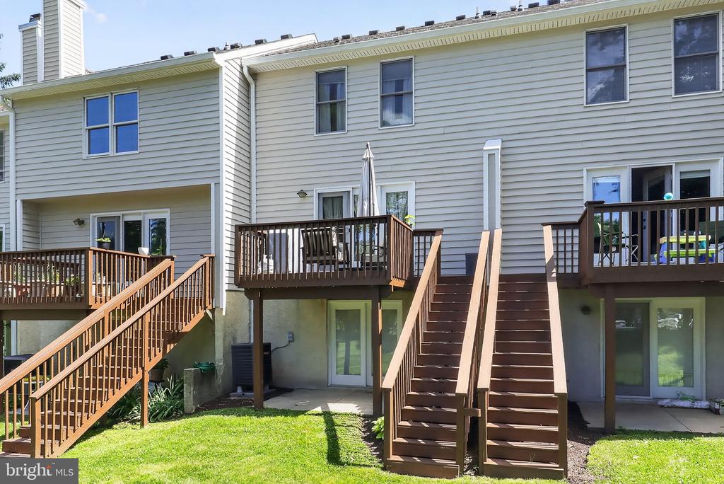 2405 WINDFIELD COURT