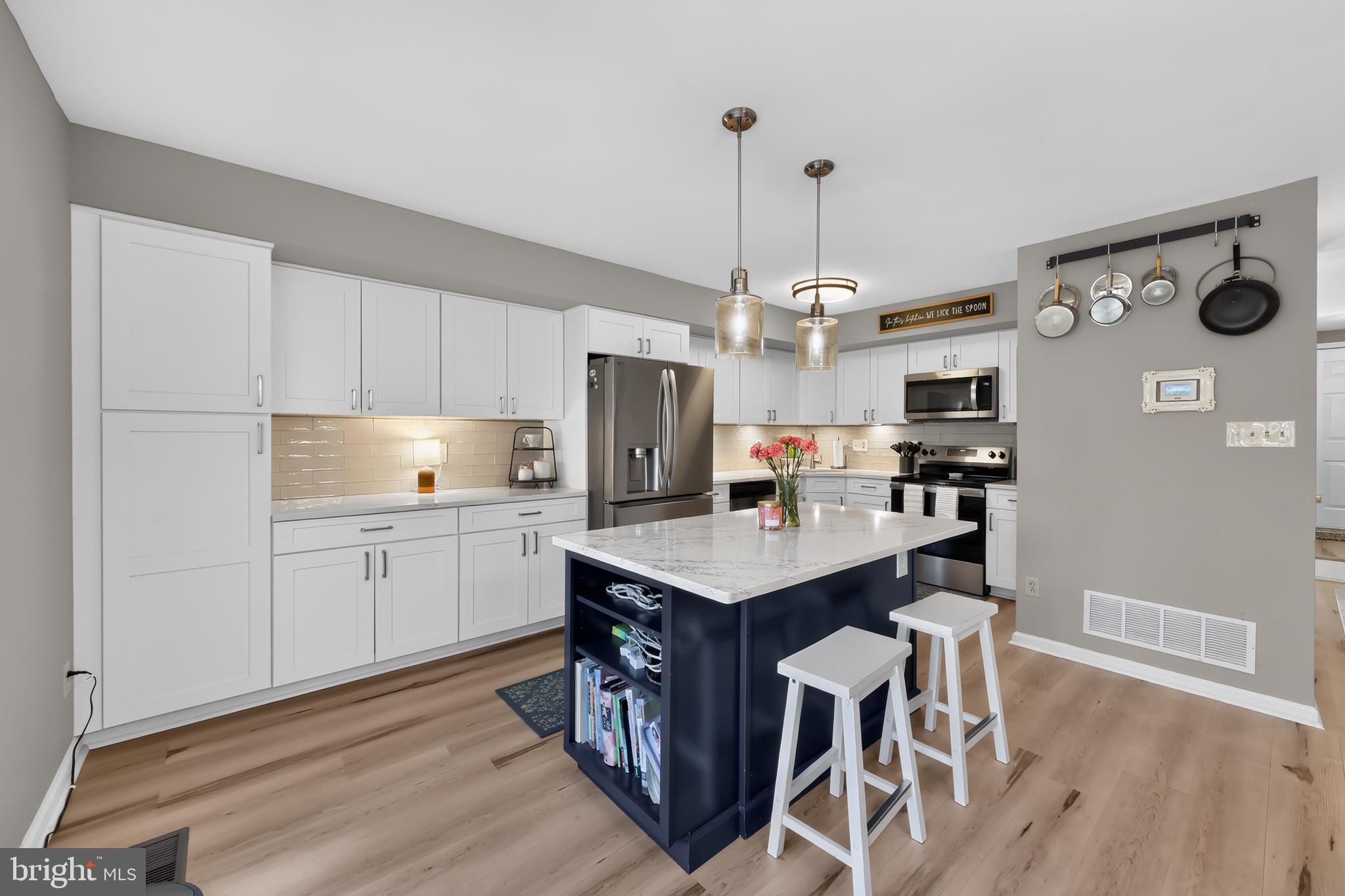 2405 WINDFIELD COURT