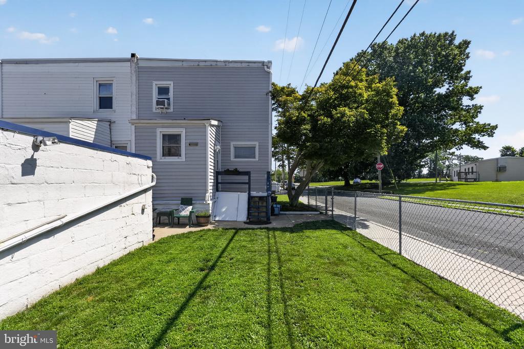 1100 HARDING DRIVE