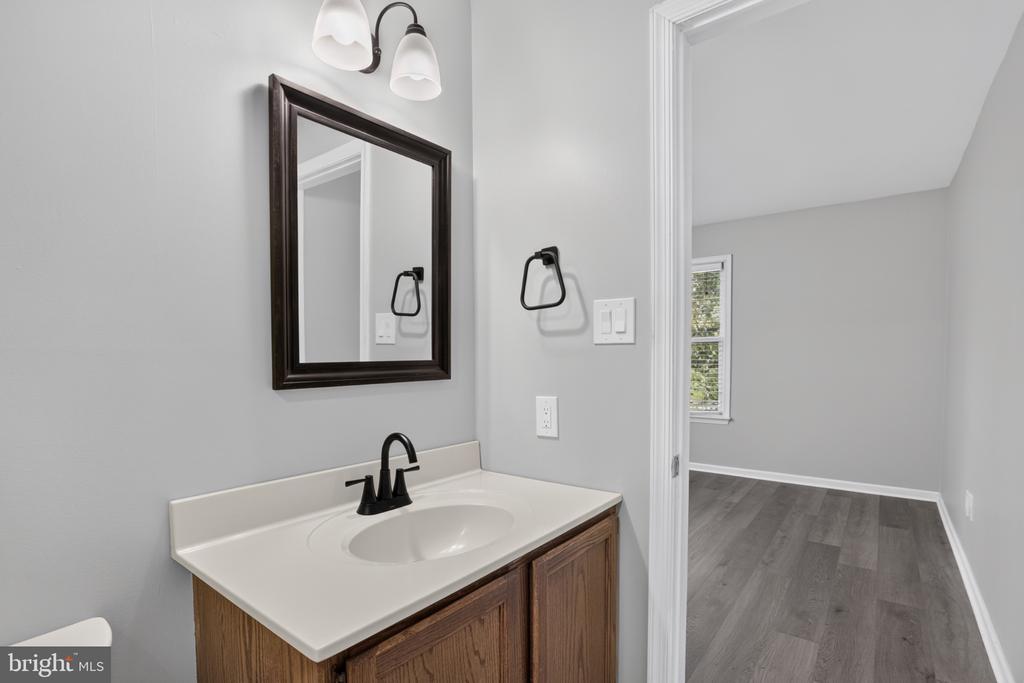 705 MEADOW COURT Unit: #705