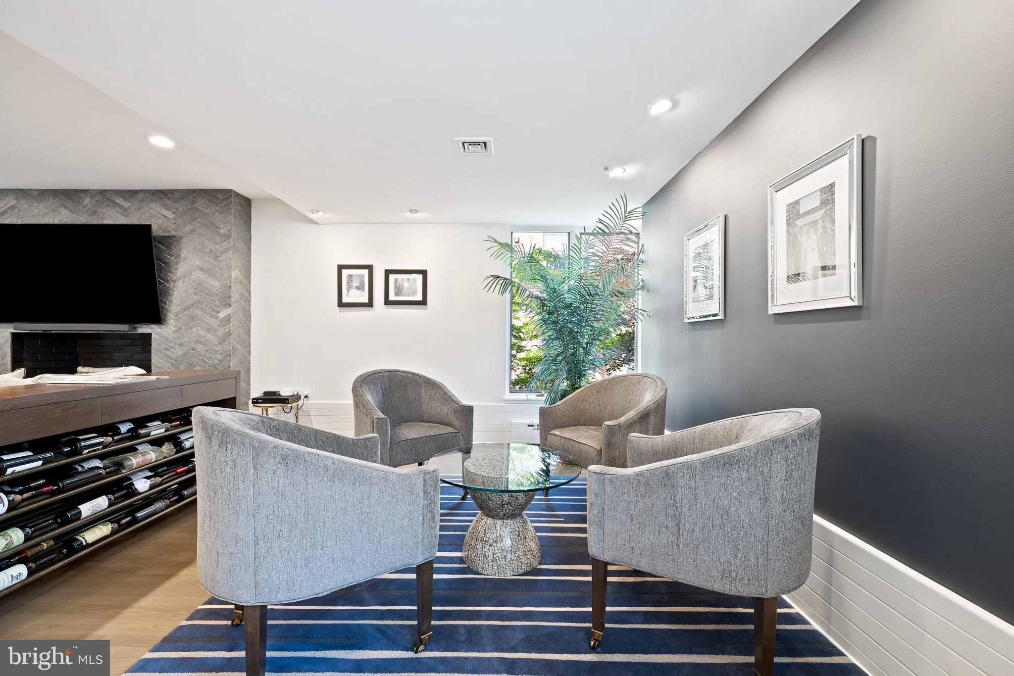 130 DELANCEY STREET 32