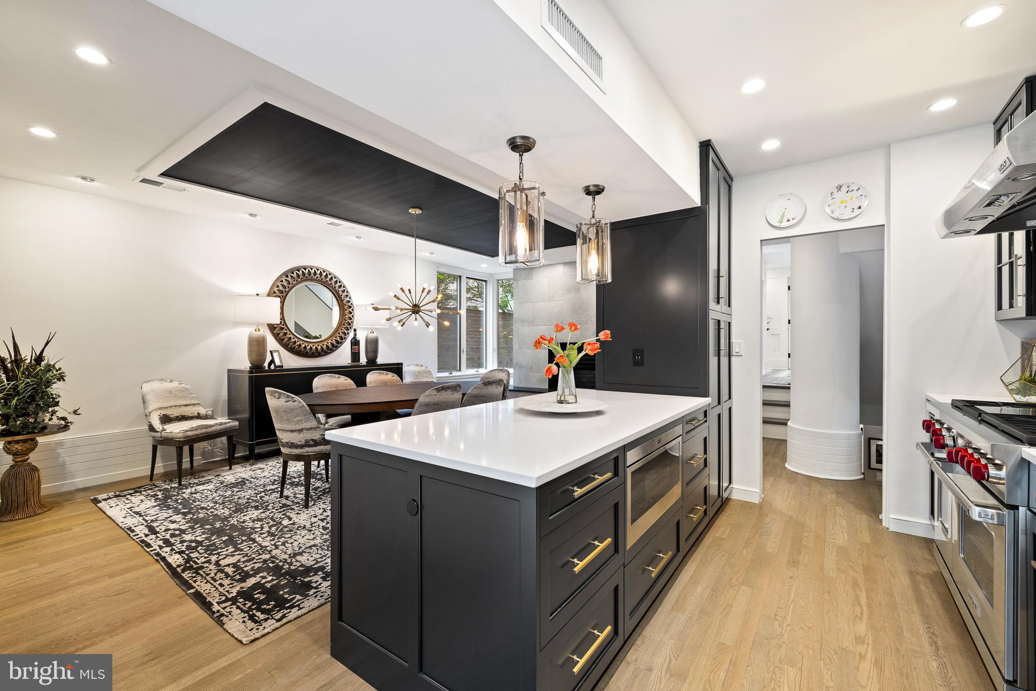 130 DELANCEY STREET 32