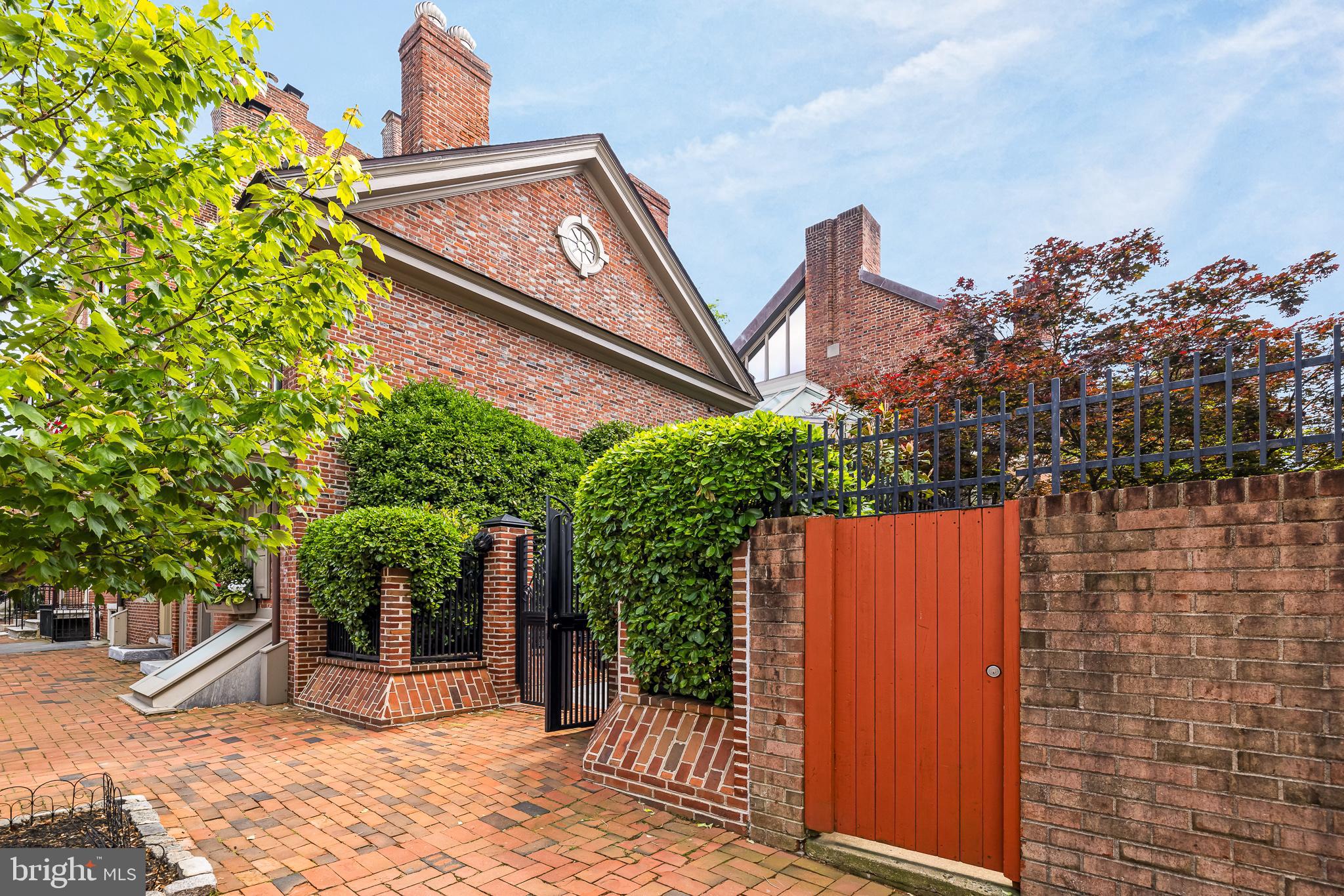 130 DELANCEY STREET 32