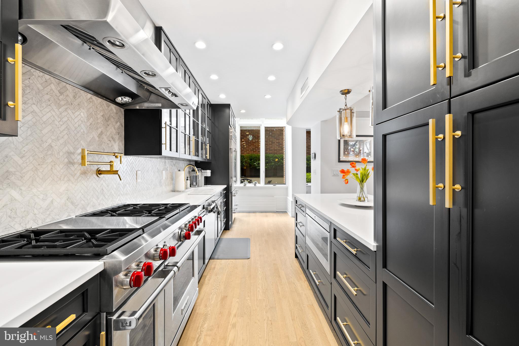 130 DELANCEY STREET 32