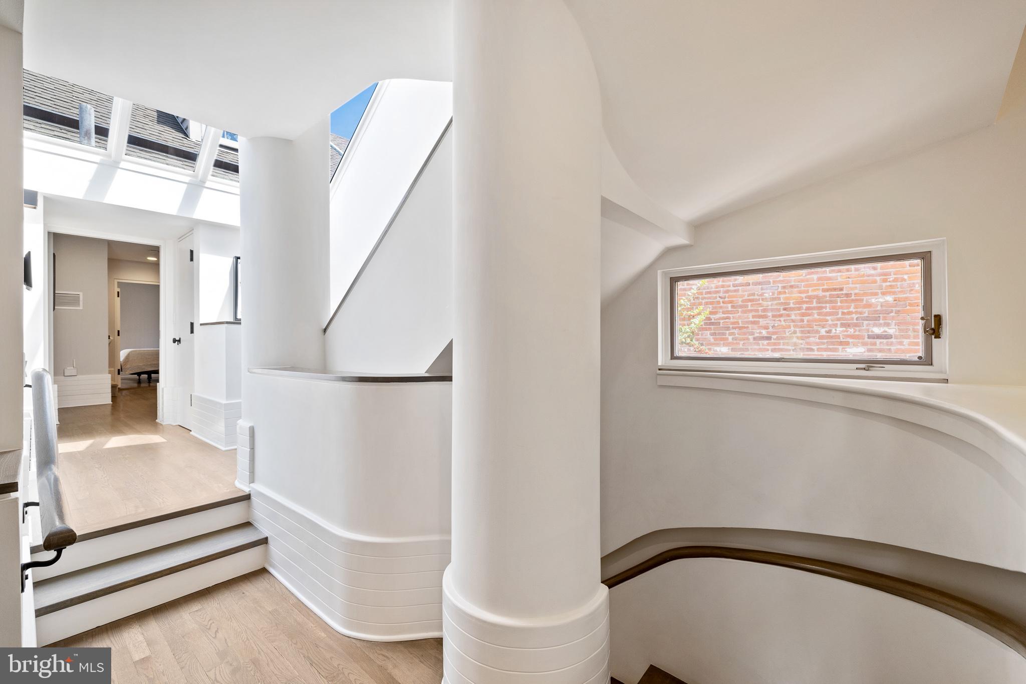 130 DELANCEY STREET 32